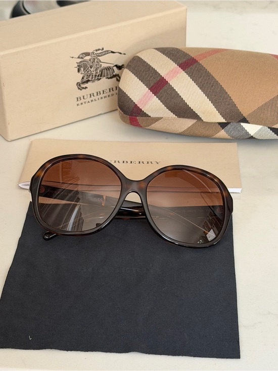 Burberry Women’s Brown Oversized Sunglasses main image 5